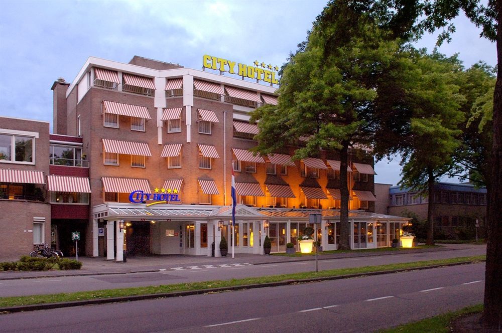 City Hotel Oss Exterior photo